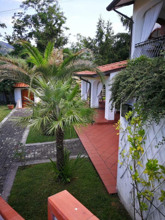 Da Adria Al Corvenale - Casa Vacanze Carrara - Βίλα Εξωτερικό φωτογραφία