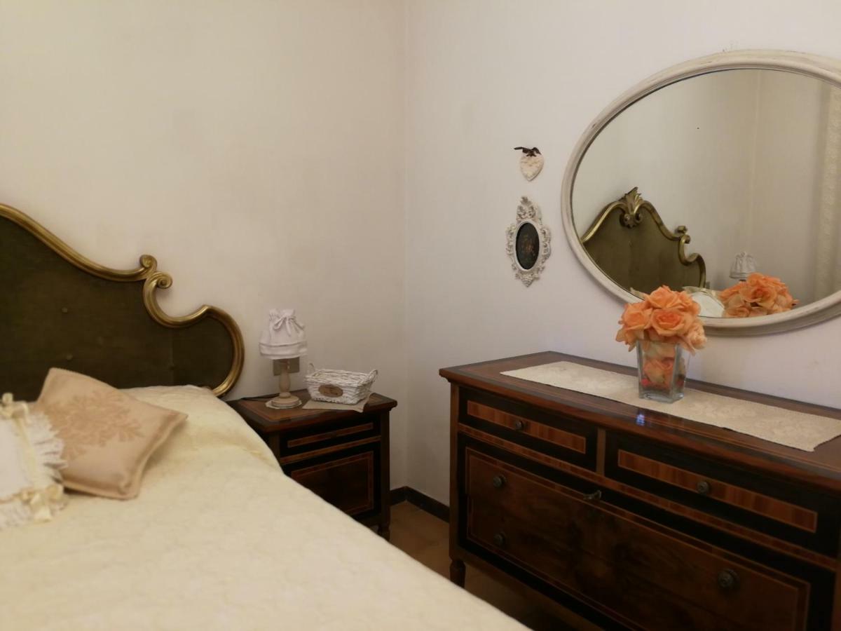 Da Adria Al Corvenale - Casa Vacanze Carrara - Βίλα Εξωτερικό φωτογραφία